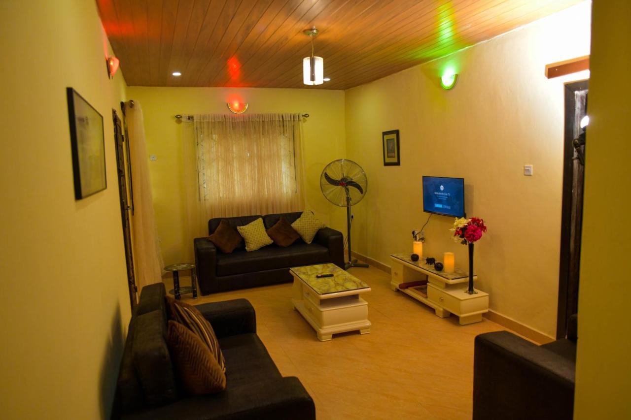 Living Green Apartments Airport Pick Up Benin City Ngoại thất bức ảnh